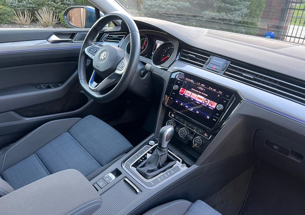 Volkswagen Passat cena 92500 przebieg: 65000, rok produkcji 2020 z Ciężkowice małe 781